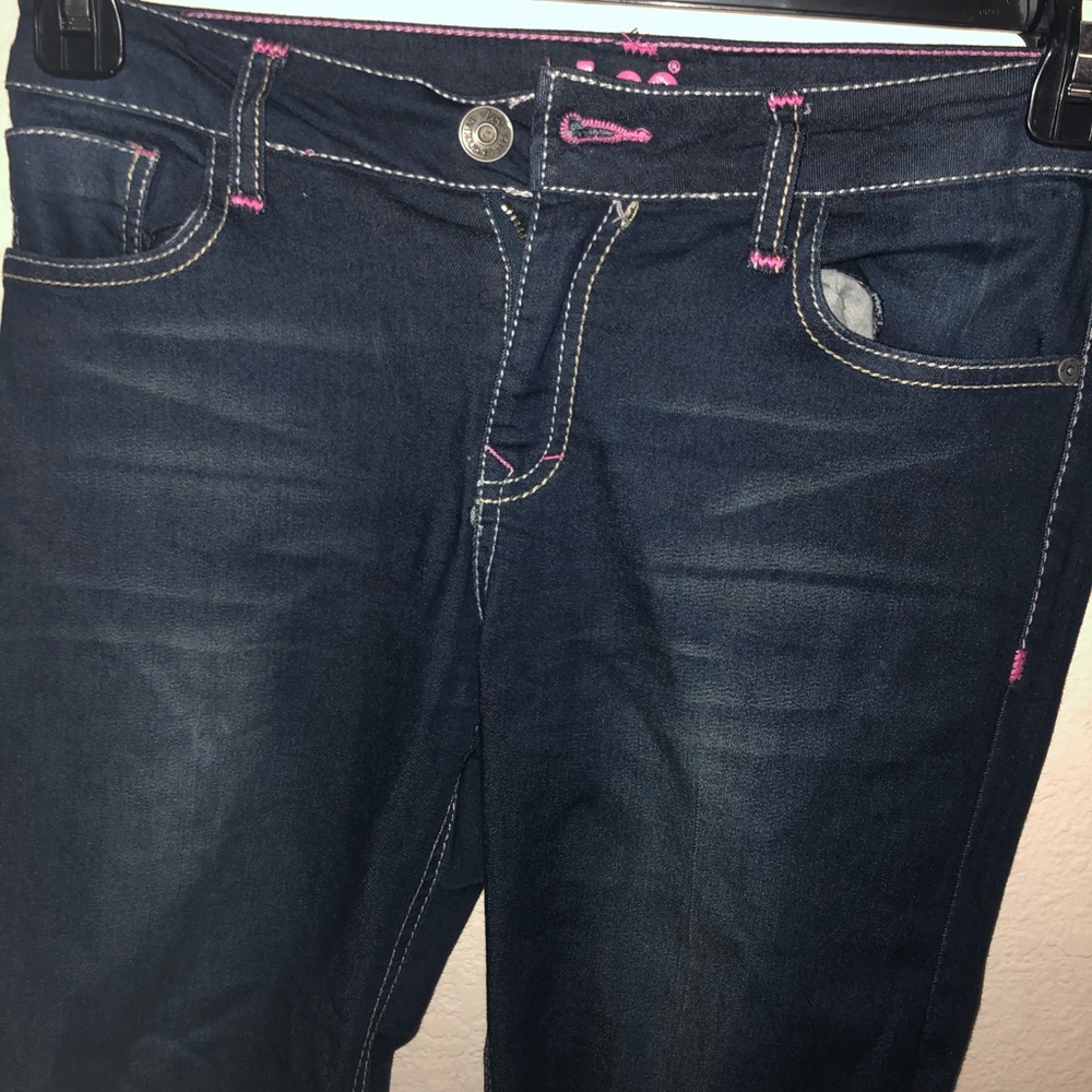 DARK BLUE CROPPED JEANS